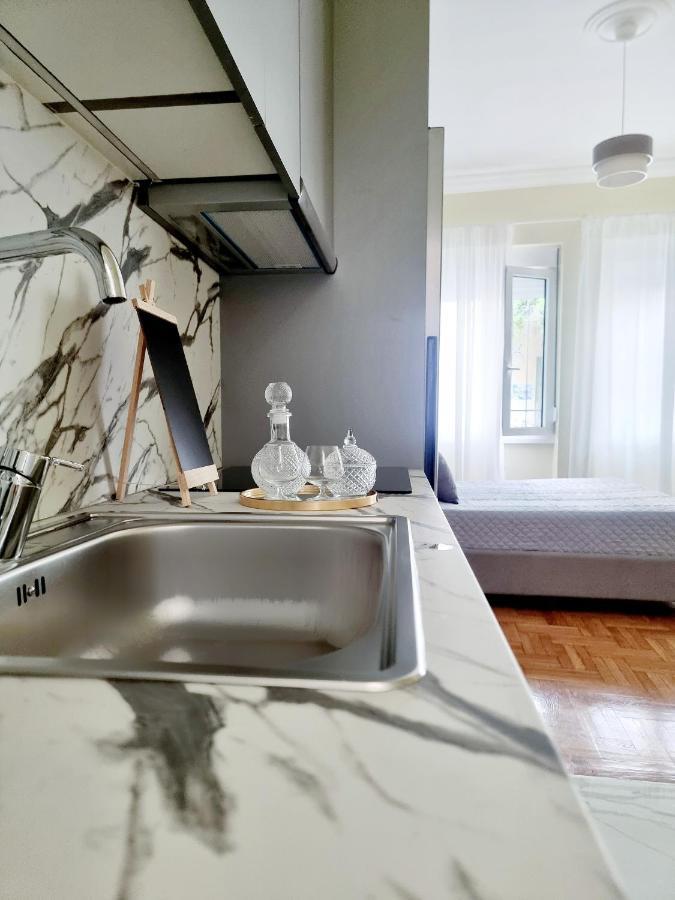 Bmv Apartments Афины Экстерьер фото
